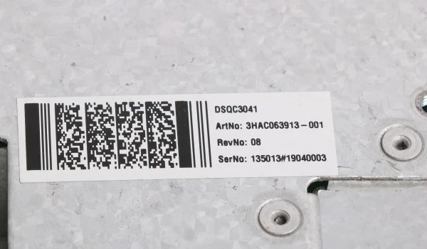 DSQC3041 3HAC063913-001 DSQC3041 3HAC063913-001